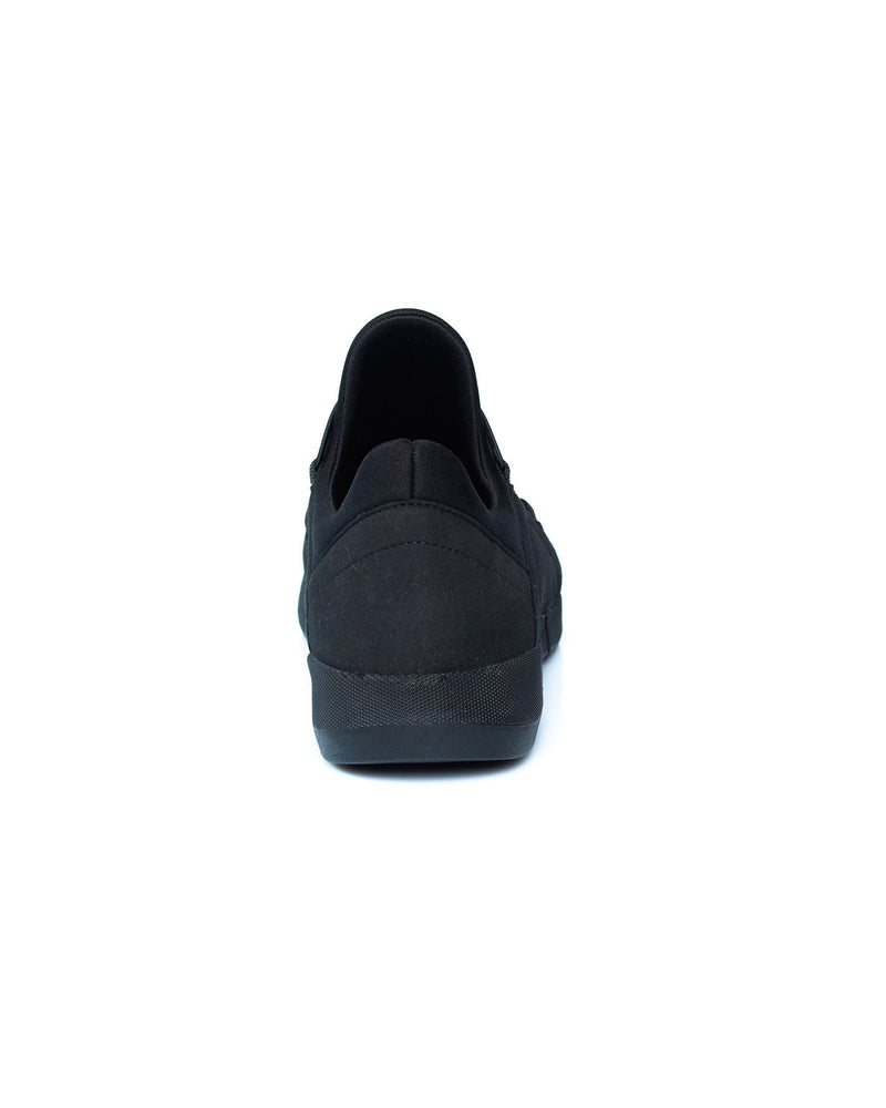 حذاء رياضي خفيف الوزن أسود